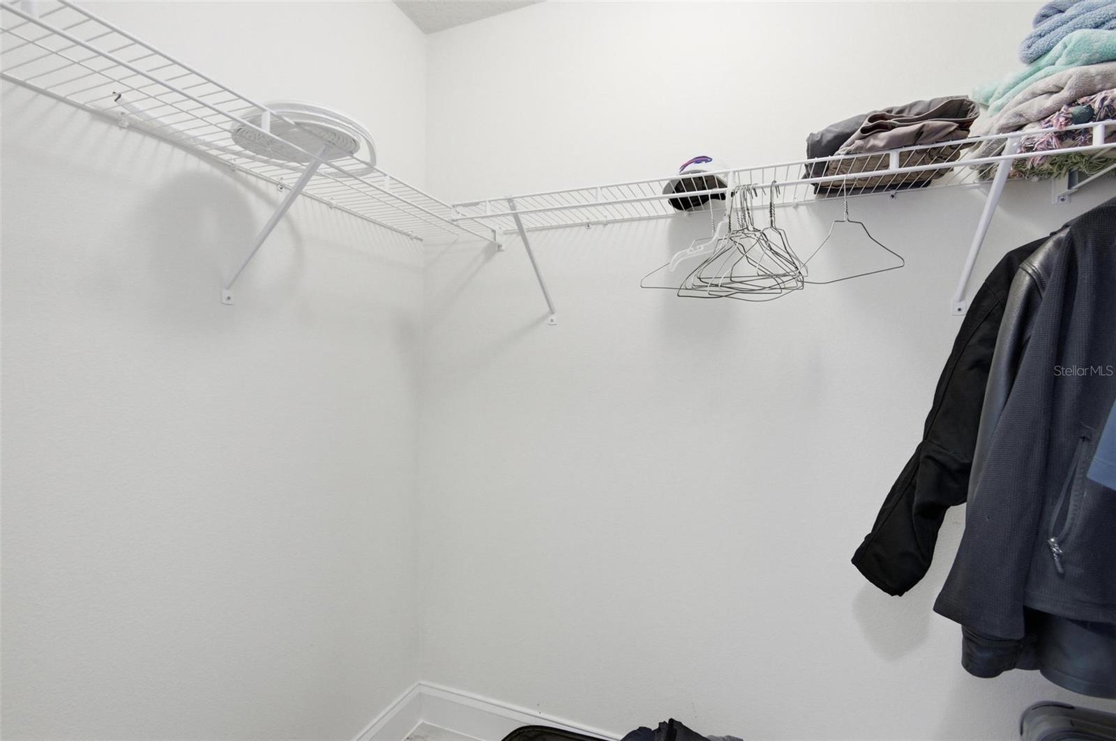 Image 40 of 56 For 4 Seaton Valley Path