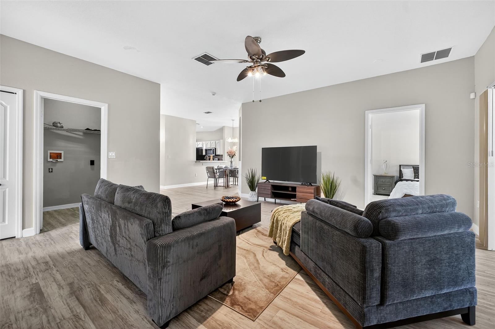 Image 13 of 43 For 5037 Shale Ridge Trail