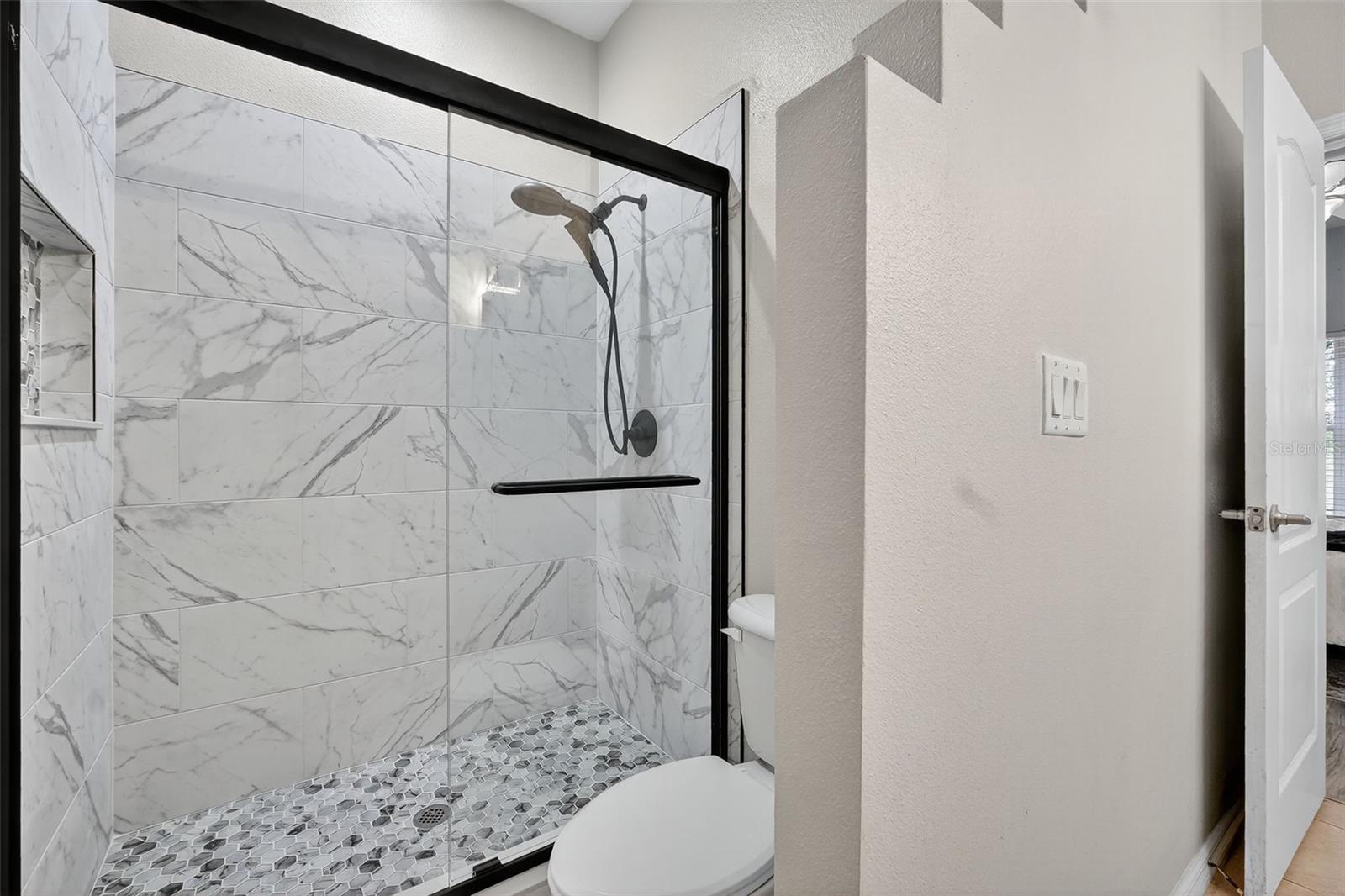 Image 16 of 43 For 5037 Shale Ridge Trail