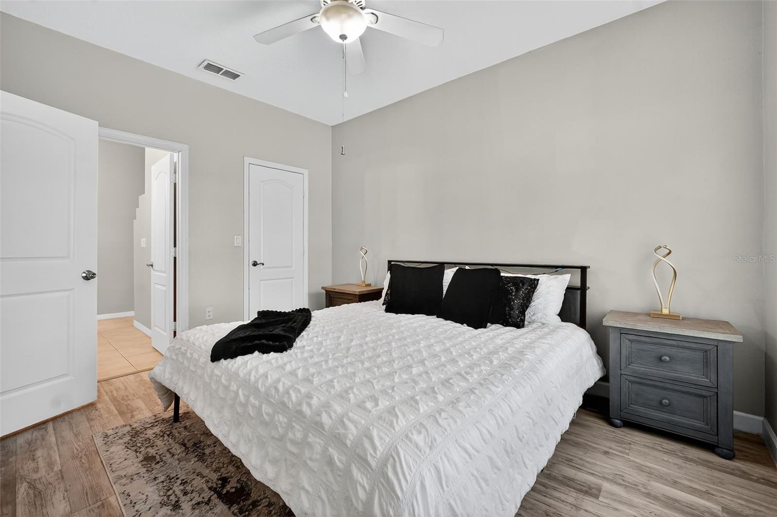 Image 18 of 43 For 5037 Shale Ridge Trail