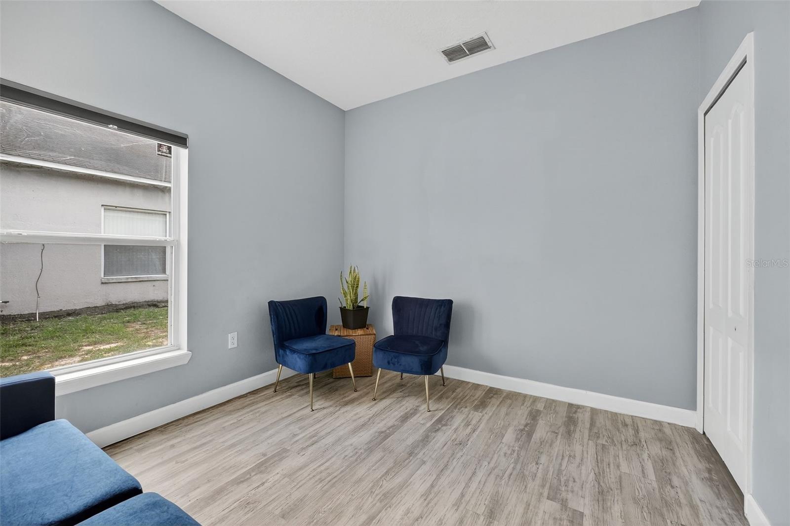 Image 23 of 43 For 5037 Shale Ridge Trail