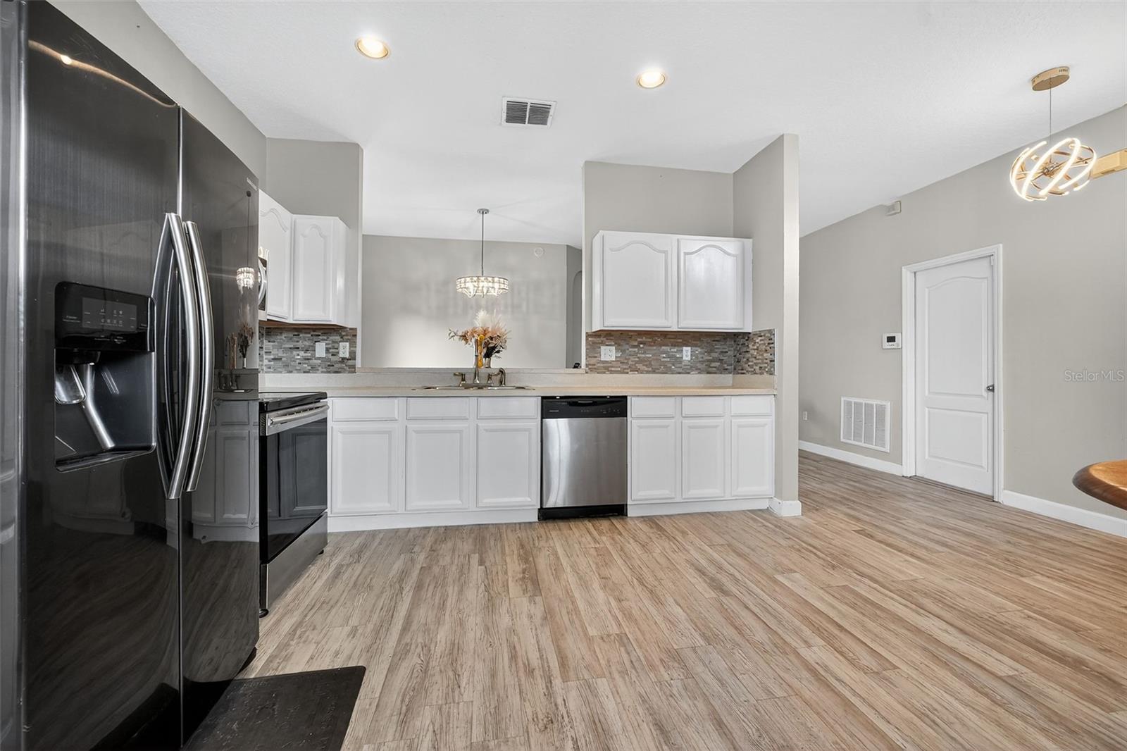 Image 4 of 43 For 5037 Shale Ridge Trail