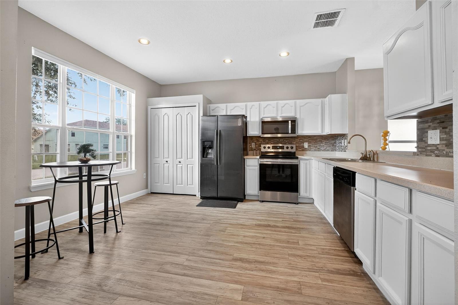 Image 6 of 43 For 5037 Shale Ridge Trail