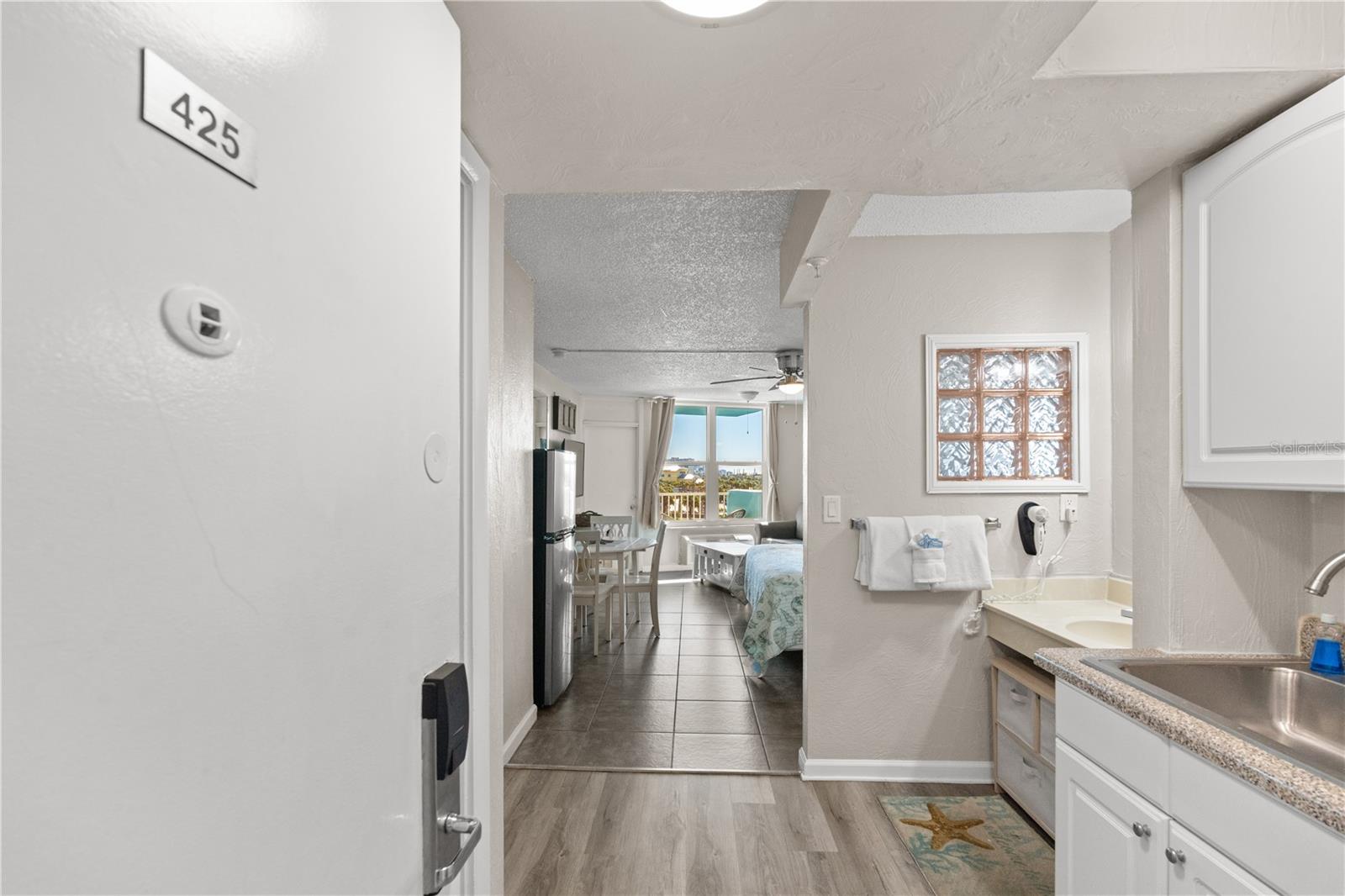 Image 40 of 69 For 313 Atlantic Avenue 4250