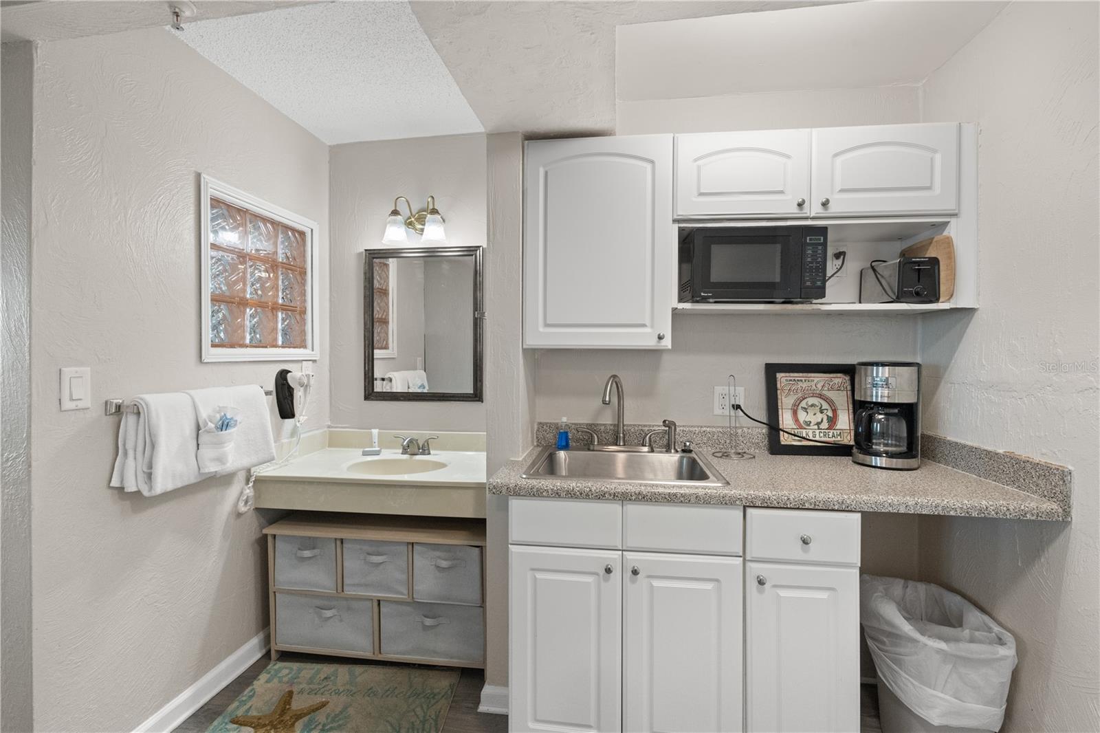 Image 43 of 69 For 313 Atlantic Avenue 4250