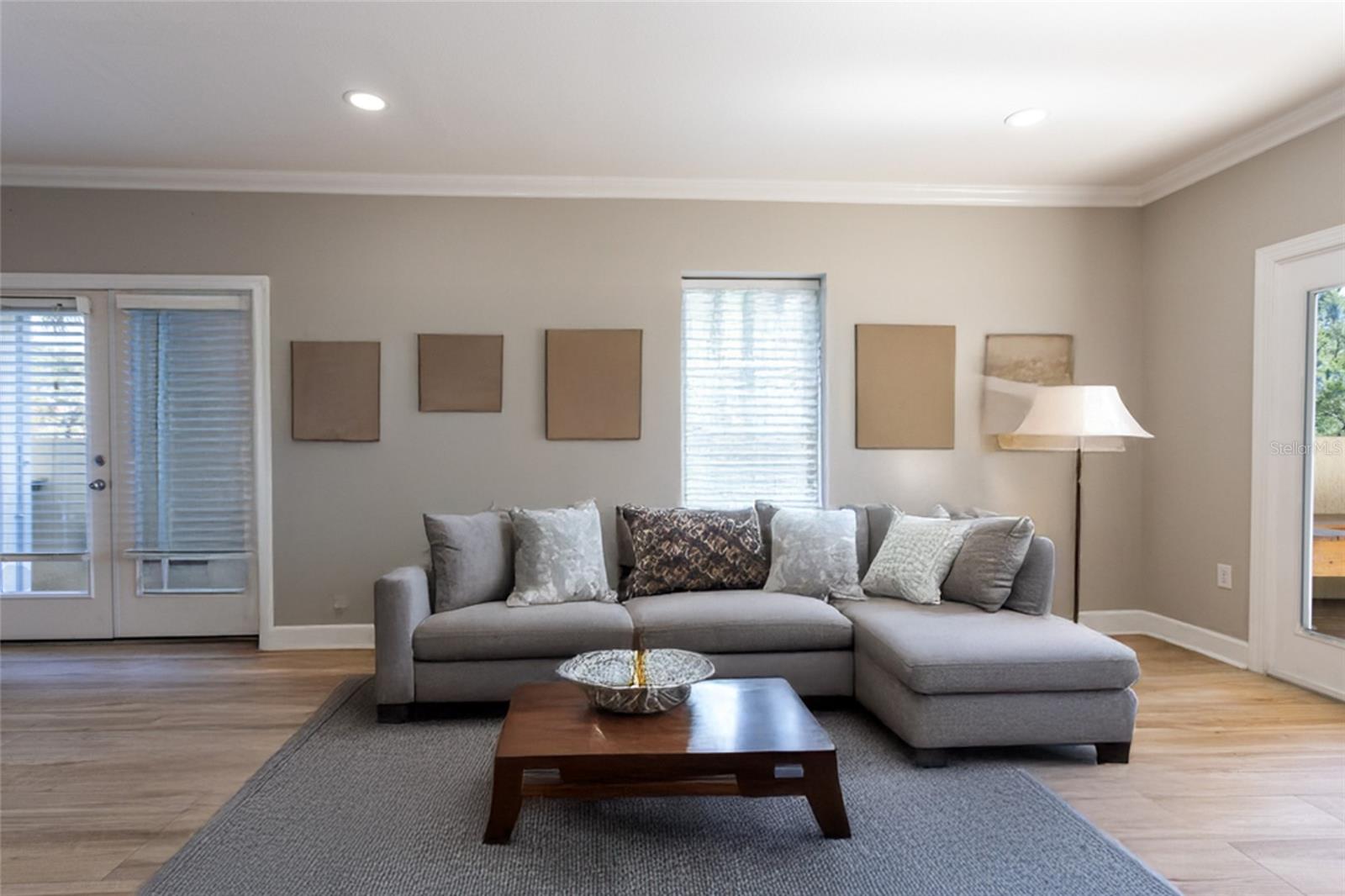 Image 18 of 53 For 300 Bella Harbor Court 101