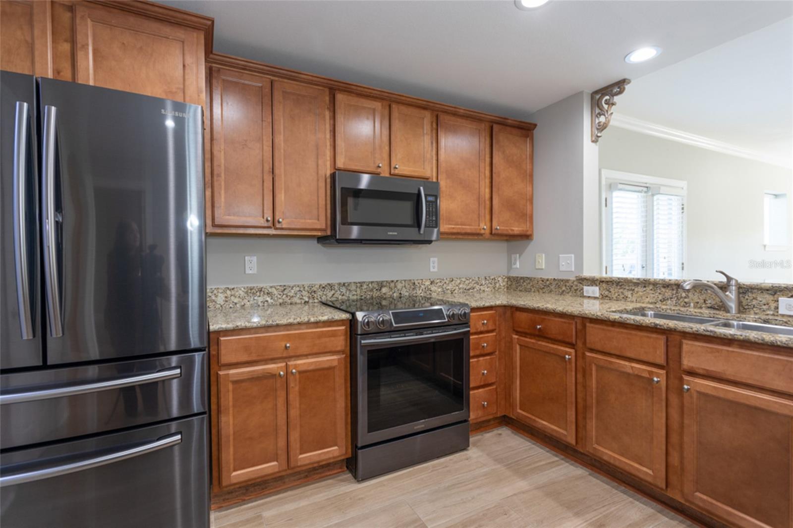 Image 3 of 53 For 300 Bella Harbor Court 101