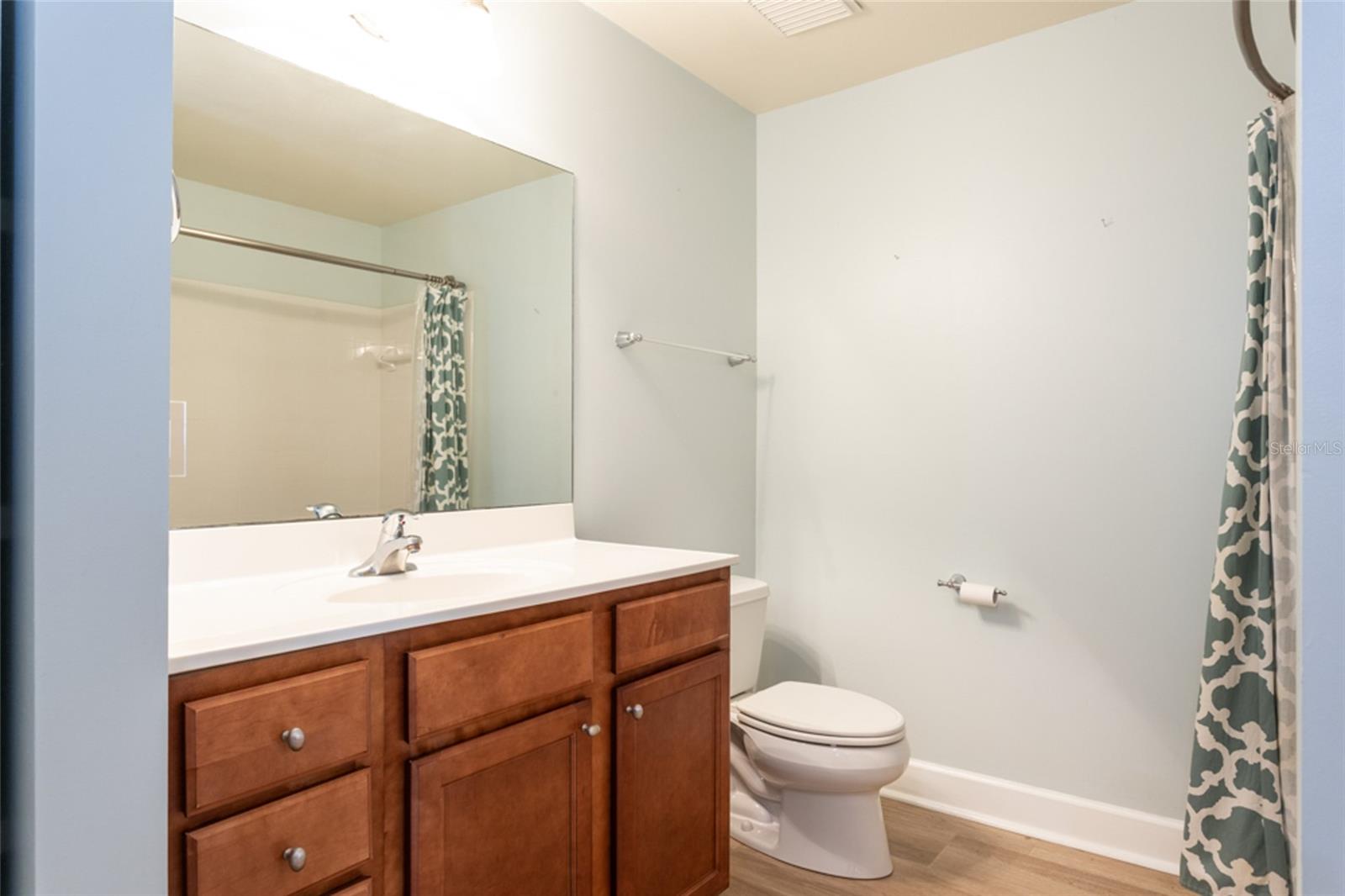 Image 36 of 53 For 300 Bella Harbor Court 101