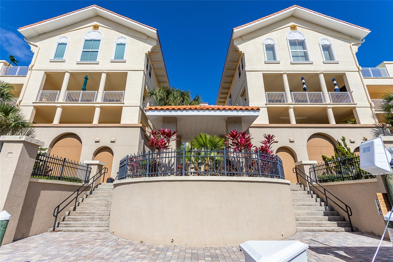 Image 44 of 53 For 300 Bella Harbor Court 101