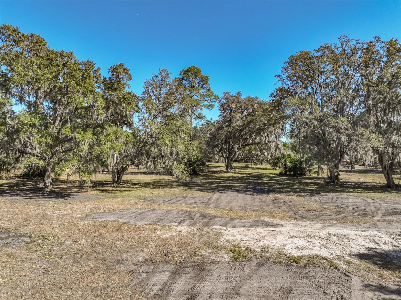 Image 10 of 11 For Xxxx Favoretta Road