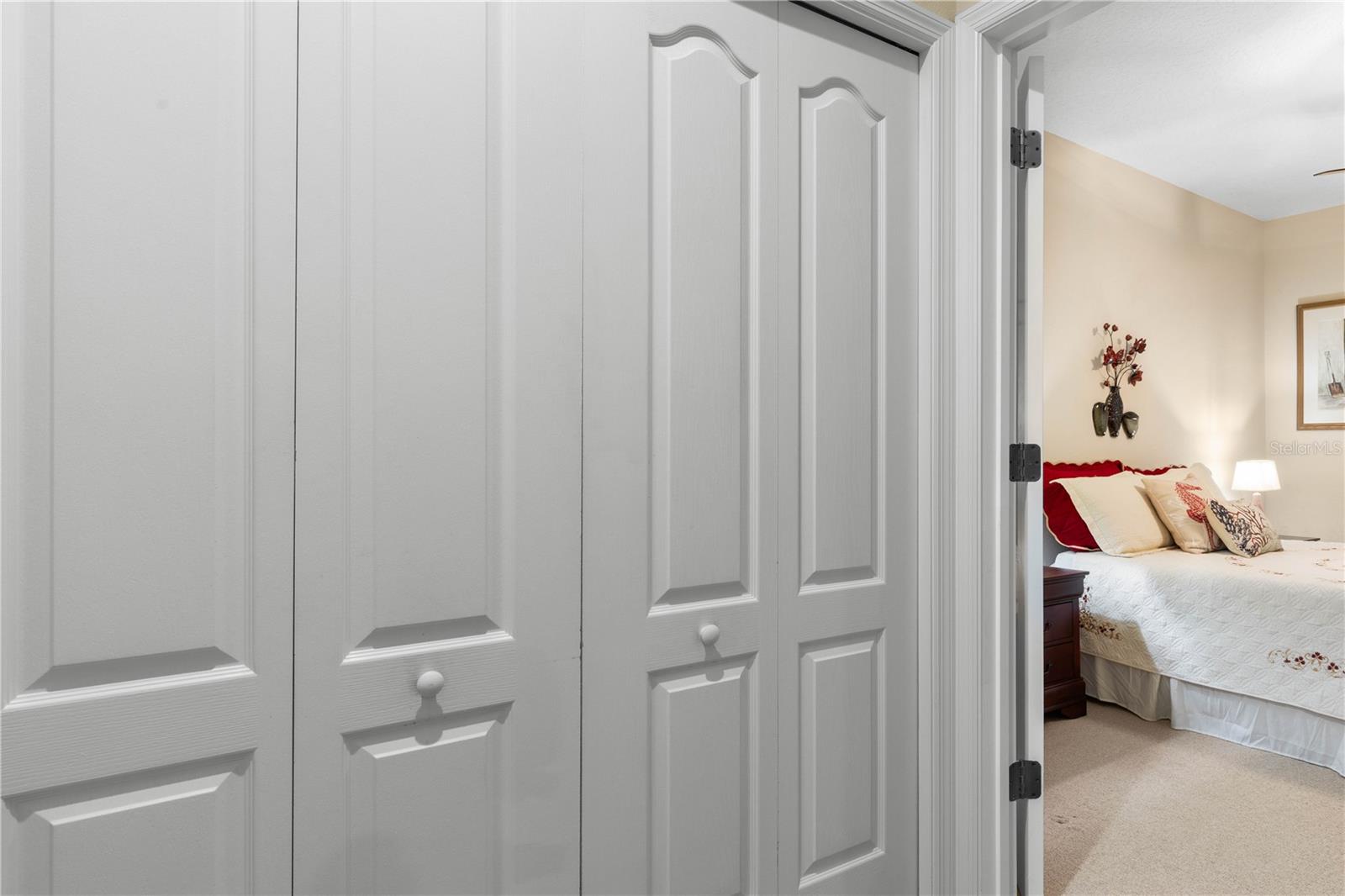 Image 11 of 74 For 115 Riverview Bend S 2113