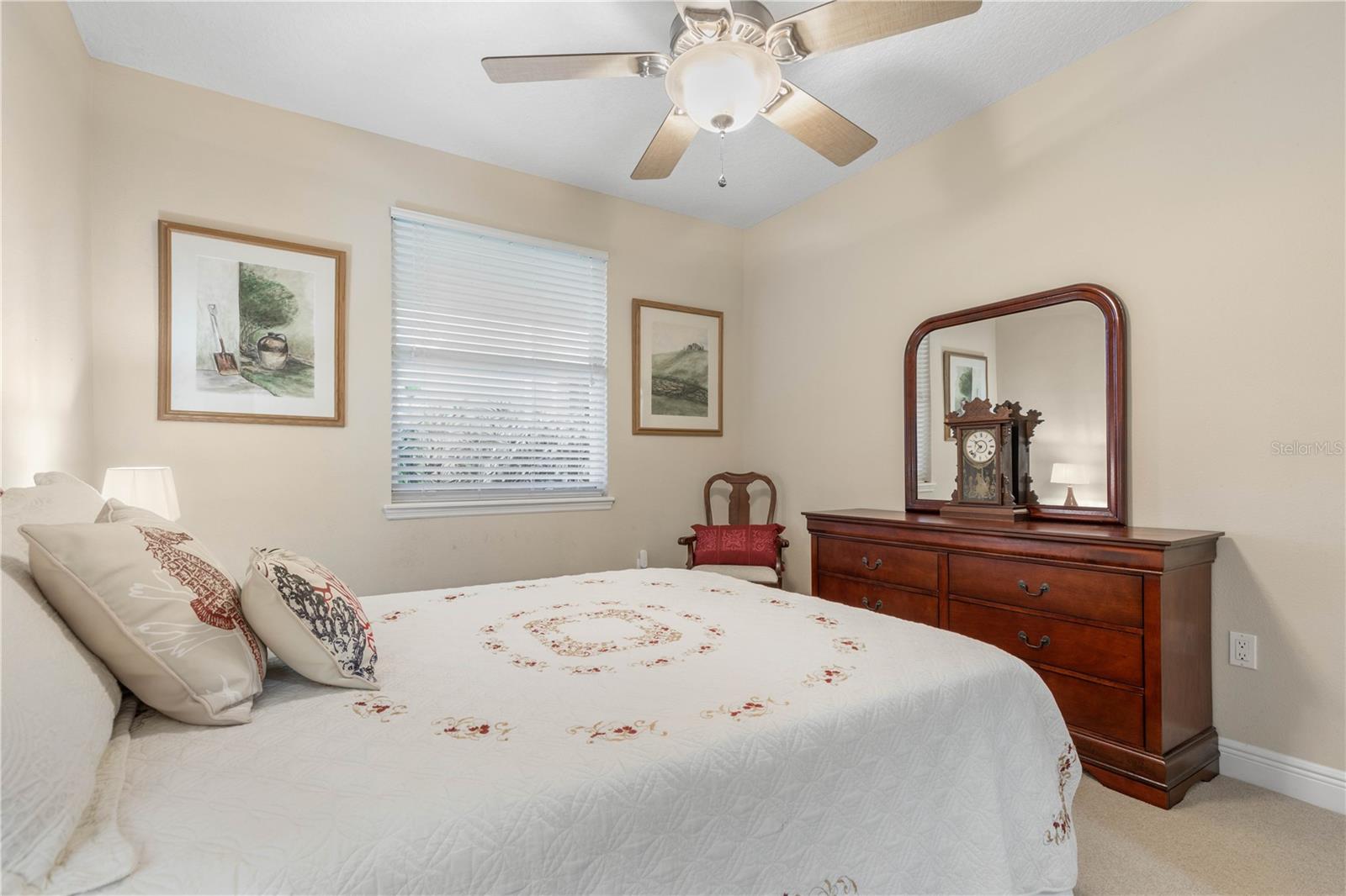 Image 14 of 74 For 115 Riverview Bend S 2113