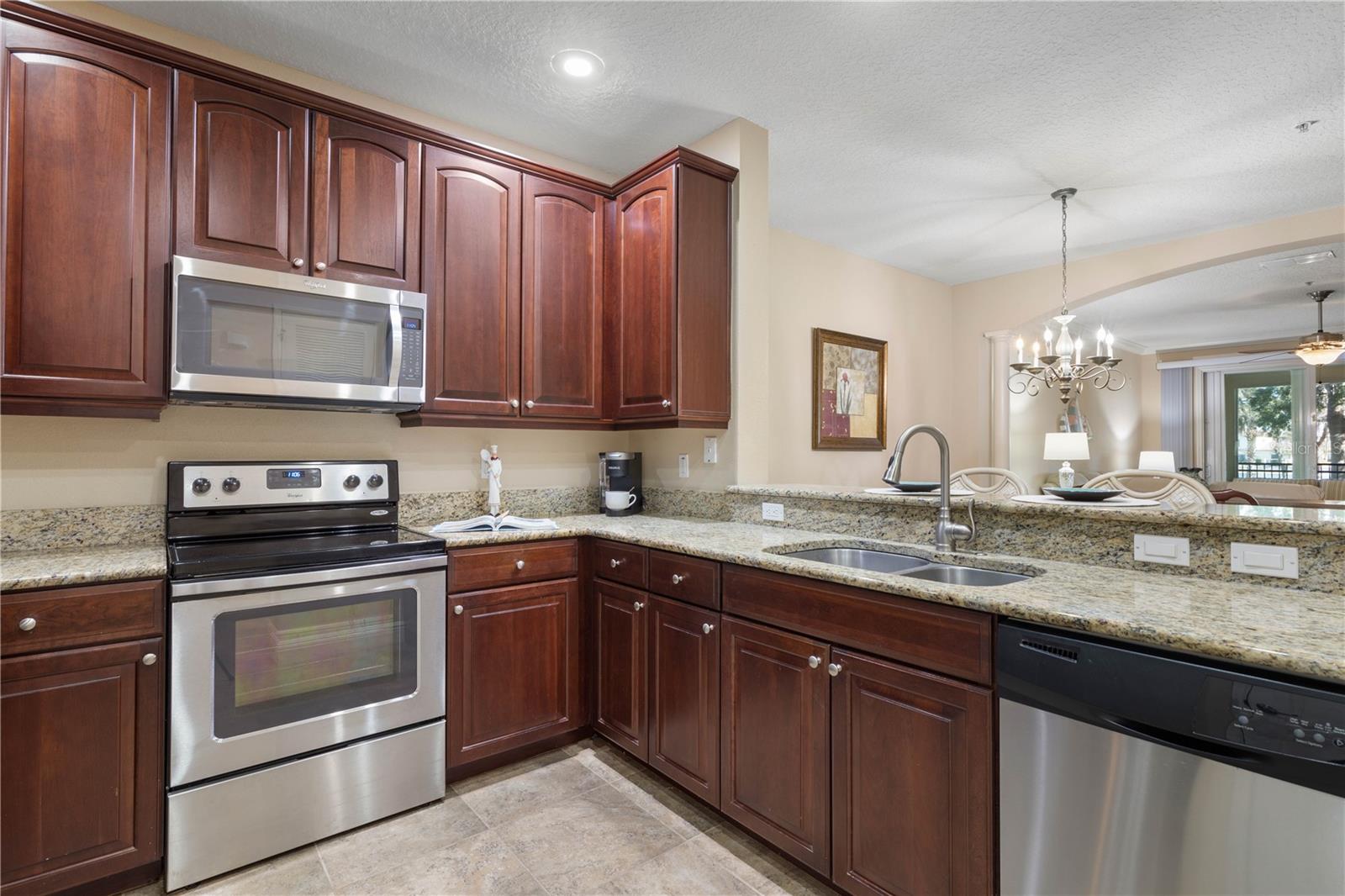 Image 20 of 74 For 115 Riverview Bend S 2113