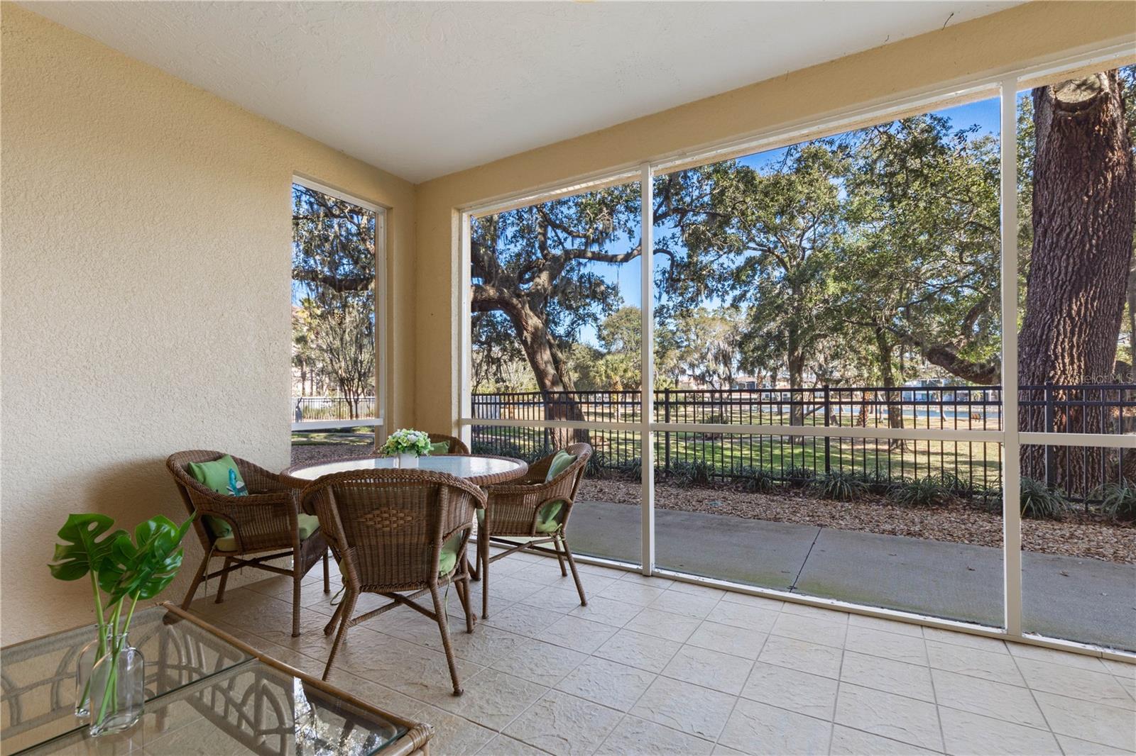 Image 26 of 74 For 115 Riverview Bend S 2113