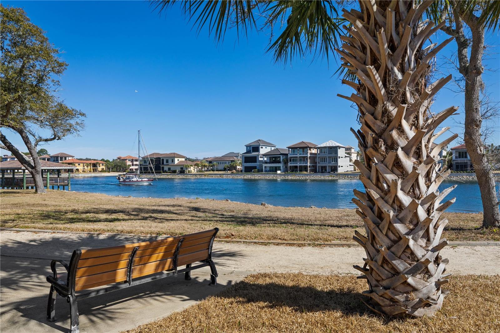 Image 5 of 74 For 115 Riverview Bend S 2113