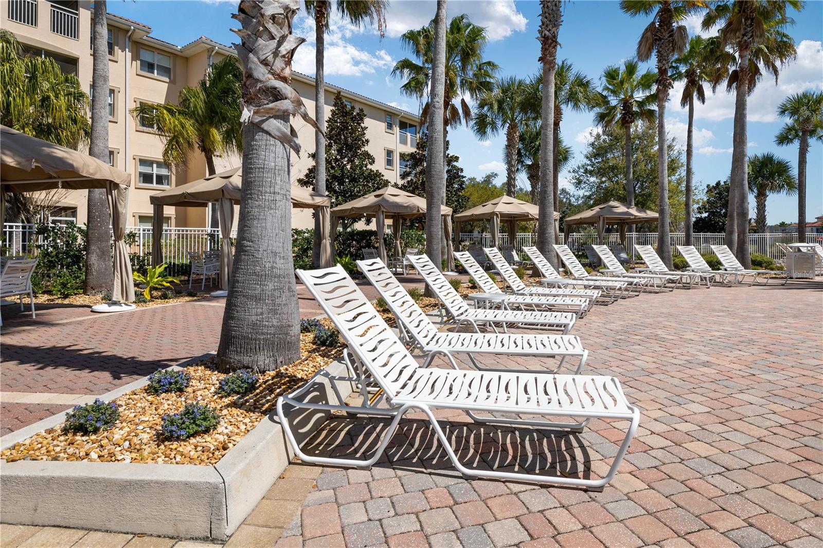 Image 63 of 74 For 115 Riverview Bend S 2113