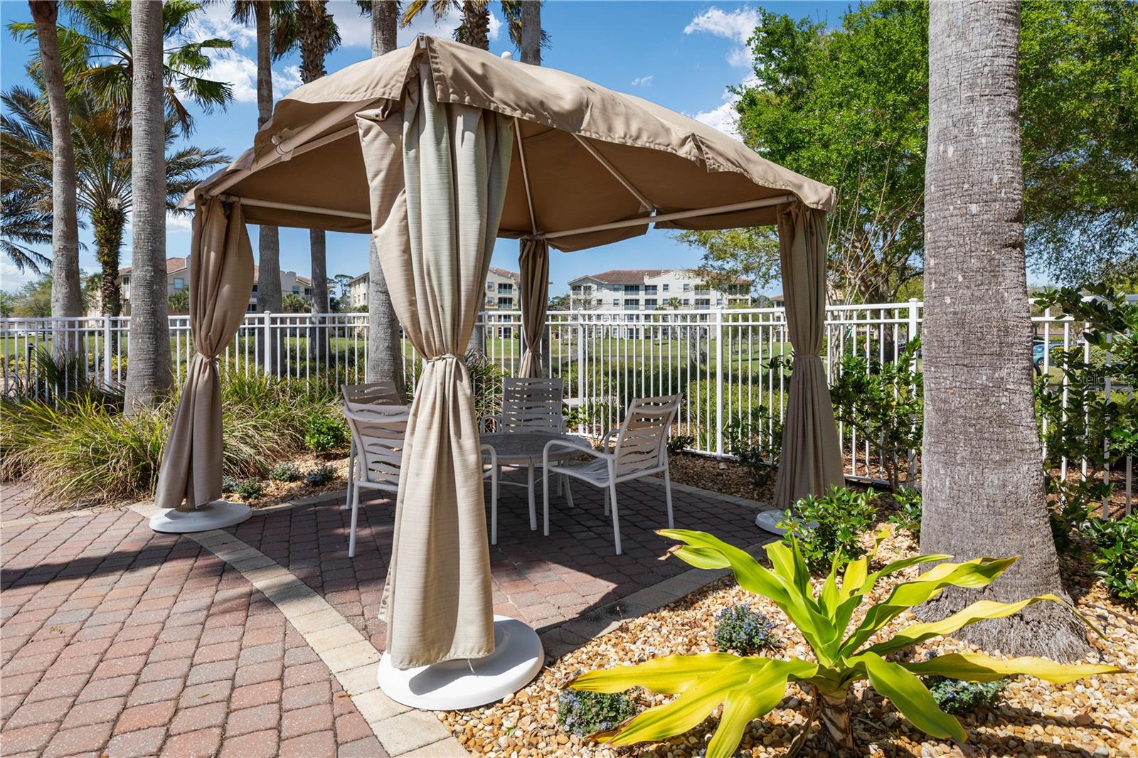 Image 64 of 74 For 115 Riverview Bend S 2113