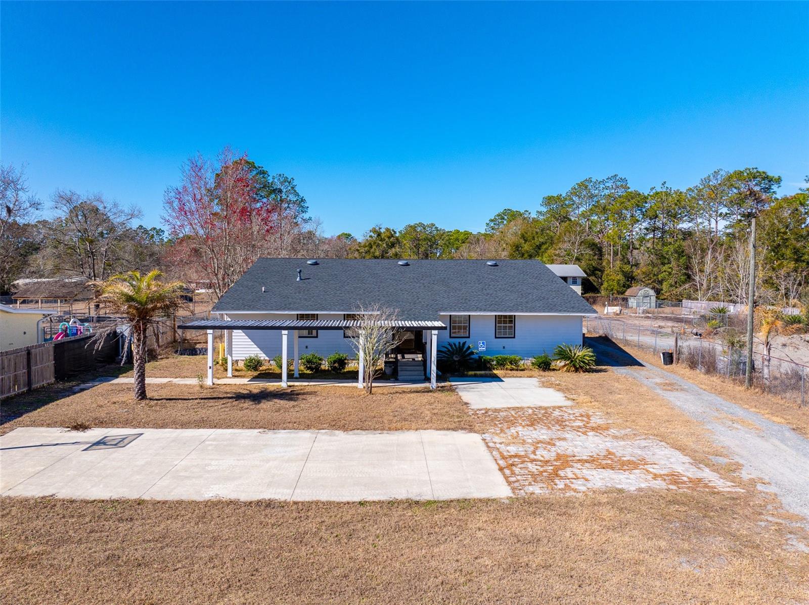 Image 11 of 56 For 35 Cinnamon Street