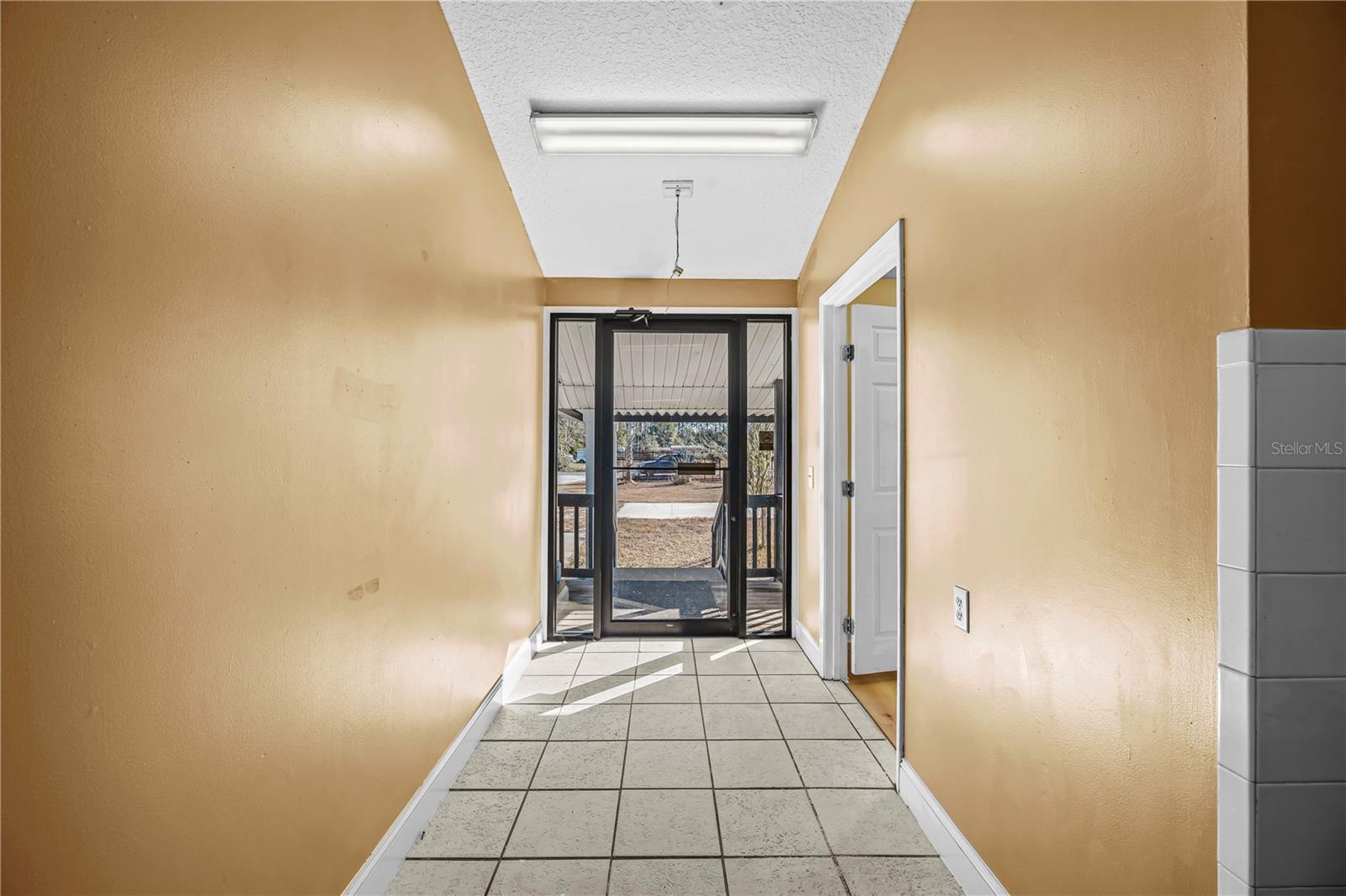 Image 17 of 56 For 35 Cinnamon Street