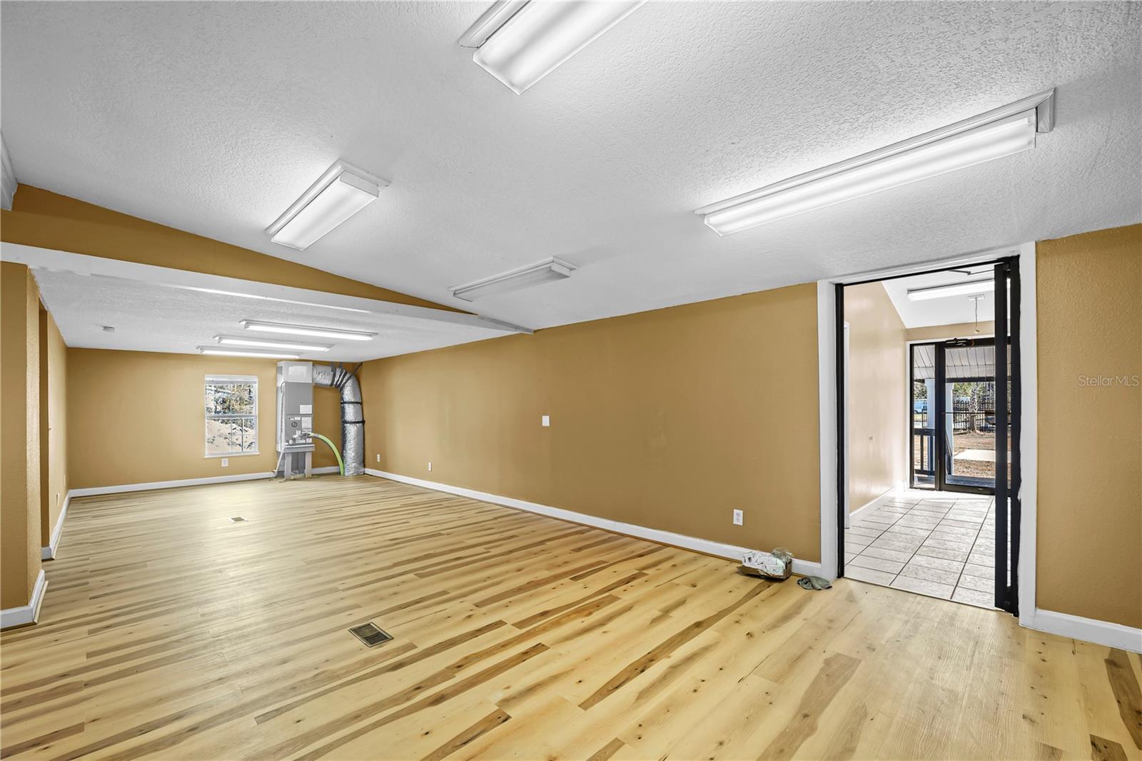 Image 25 of 56 For 35 Cinnamon Street