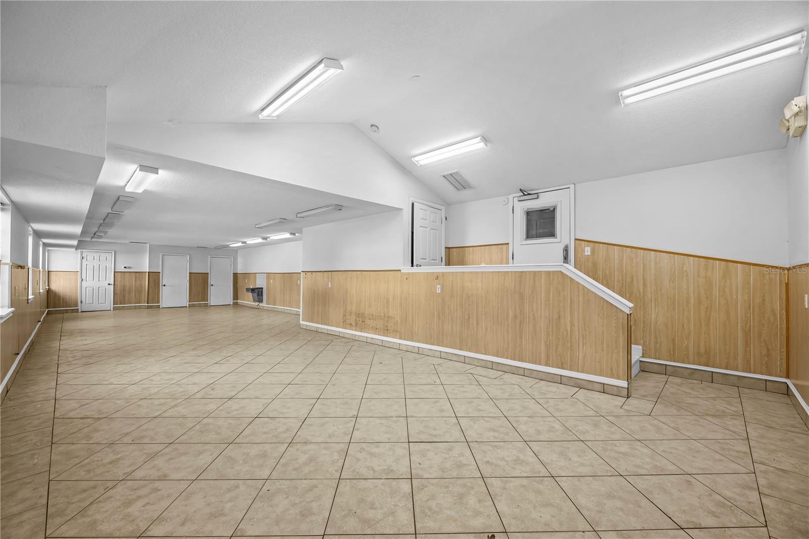 Image 3 of 56 For 35 Cinnamon Street