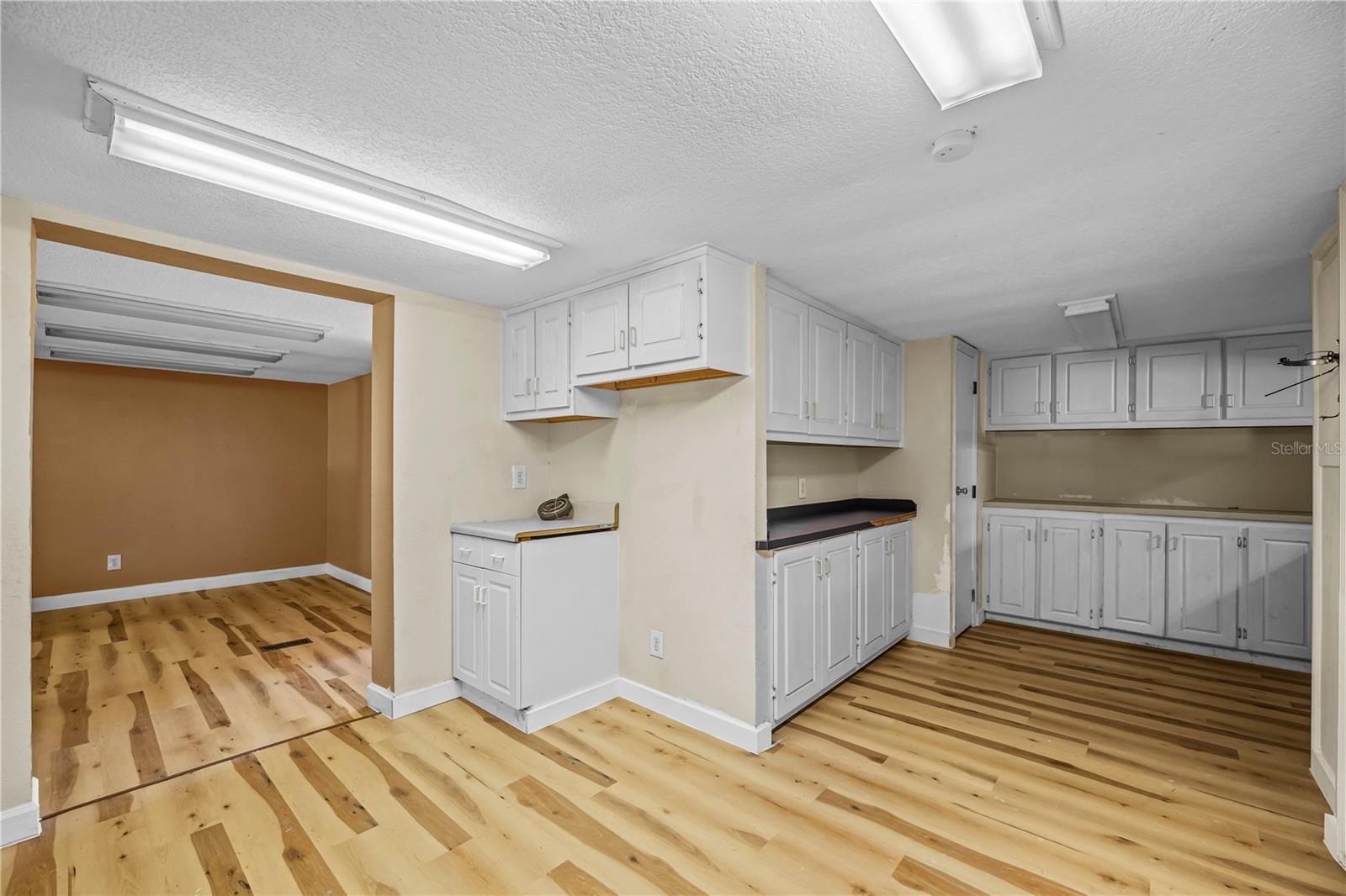 Image 5 of 56 For 35 Cinnamon Street