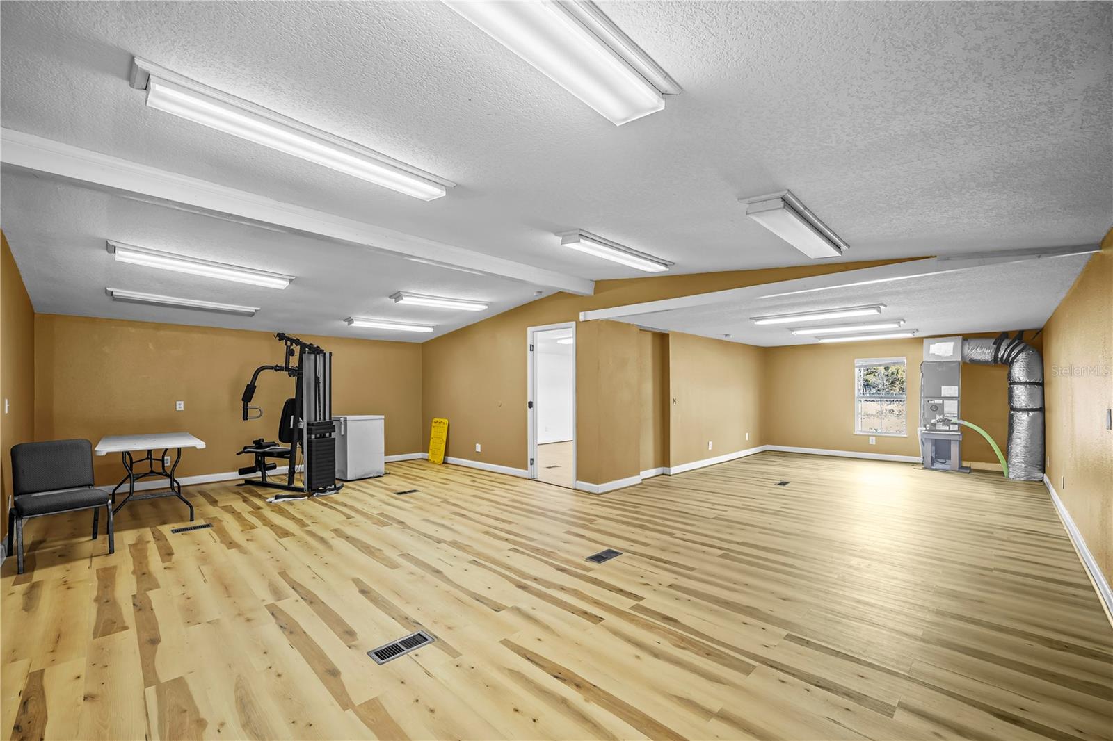 Image 7 of 56 For 35 Cinnamon Street