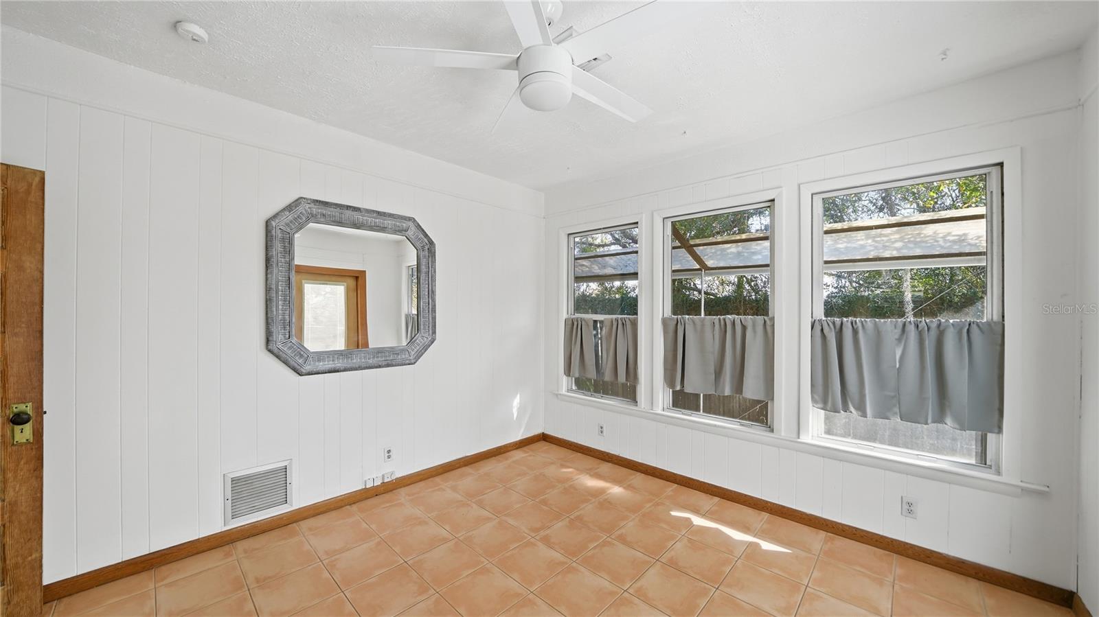 Image 20 of 65 For 17 Aviles Drive