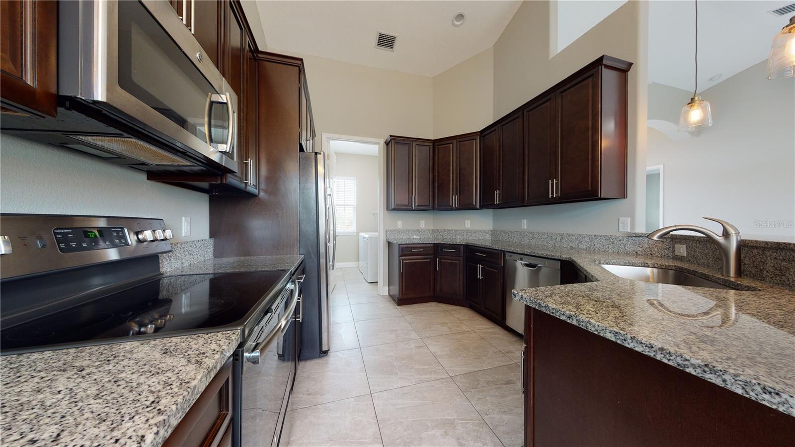 Image 25 of 65 For 15 Dogwood Terrace