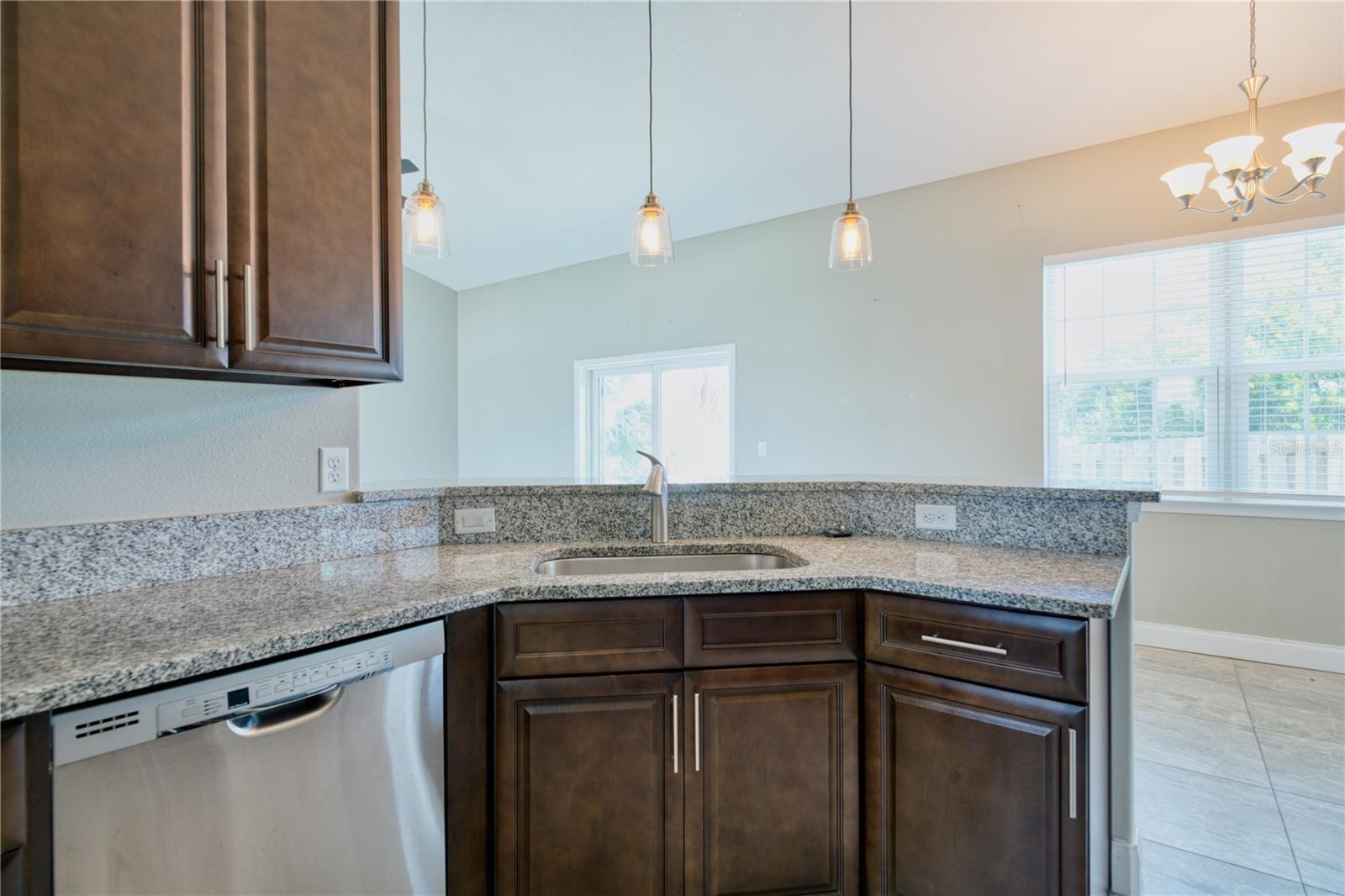 Image 30 of 65 For 15 Dogwood Terrace