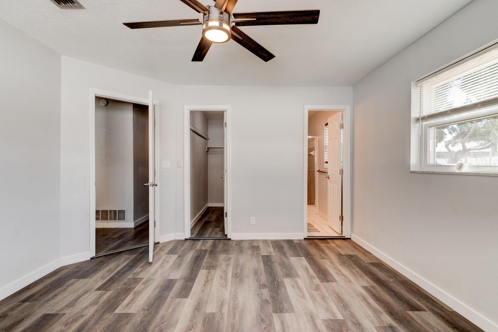 Image 14 of 27 For 888 Coquina Drive