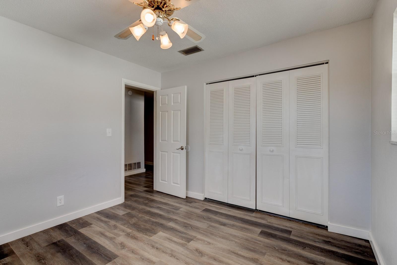 Image 18 of 27 For 888 Coquina Drive