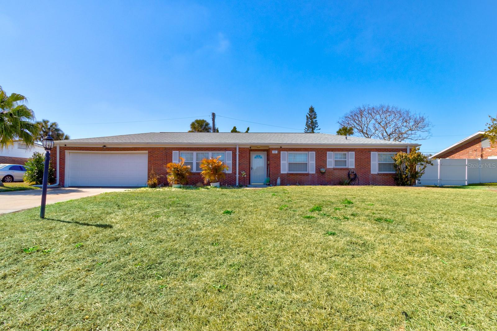 Image 2 of 27 For 888 Coquina Drive