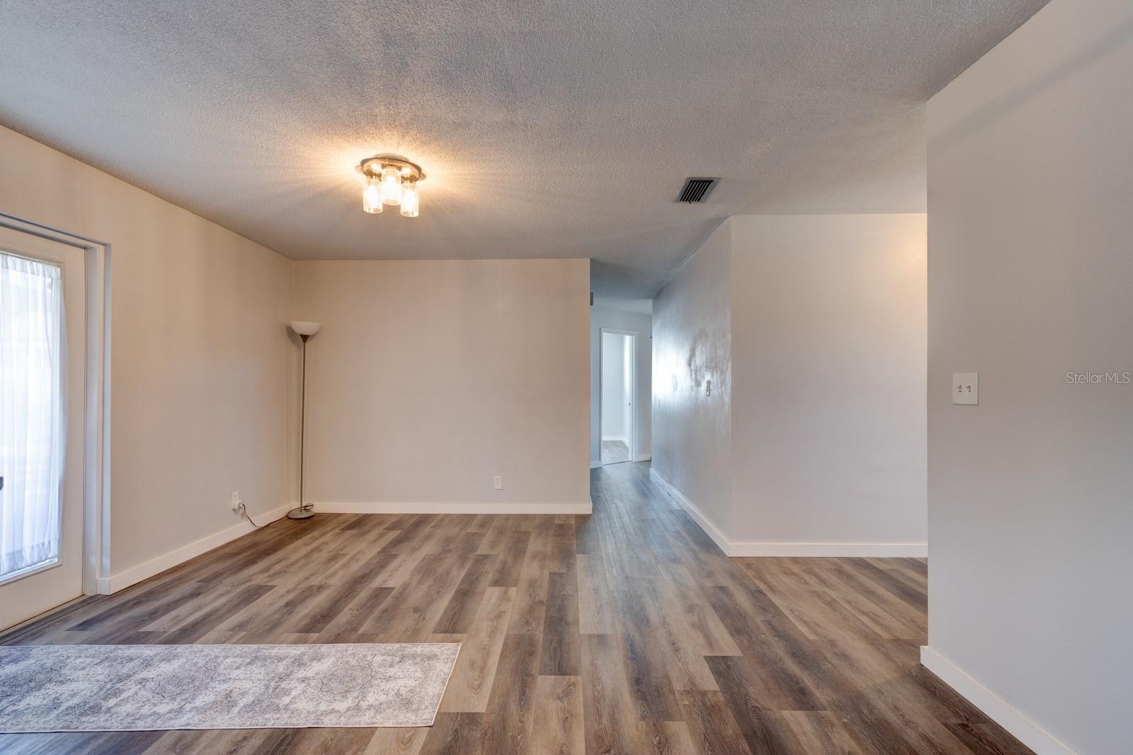 Image 7 of 27 For 888 Coquina Drive