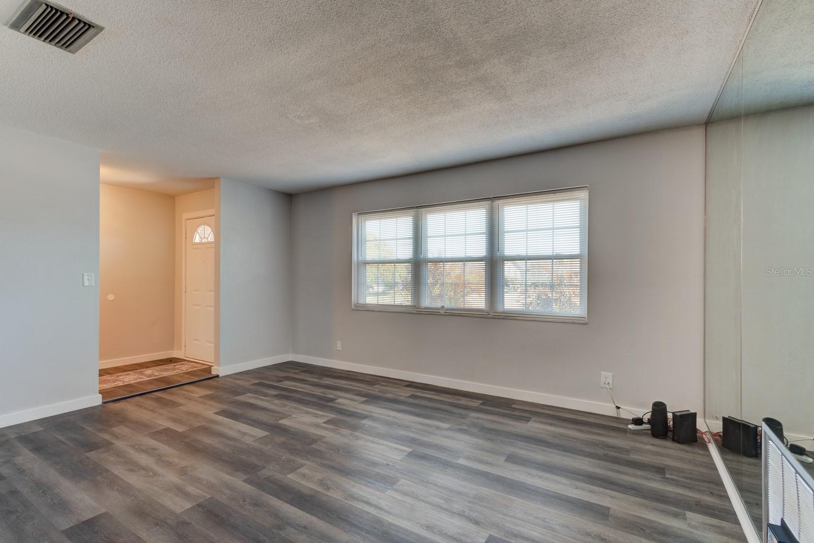 Image 8 of 27 For 888 Coquina Drive