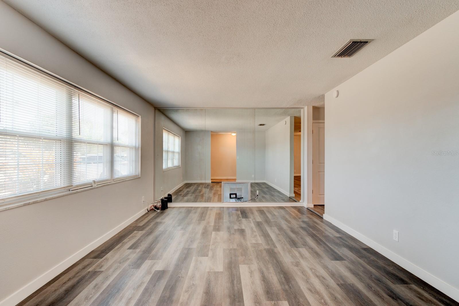 Image 9 of 27 For 888 Coquina Drive