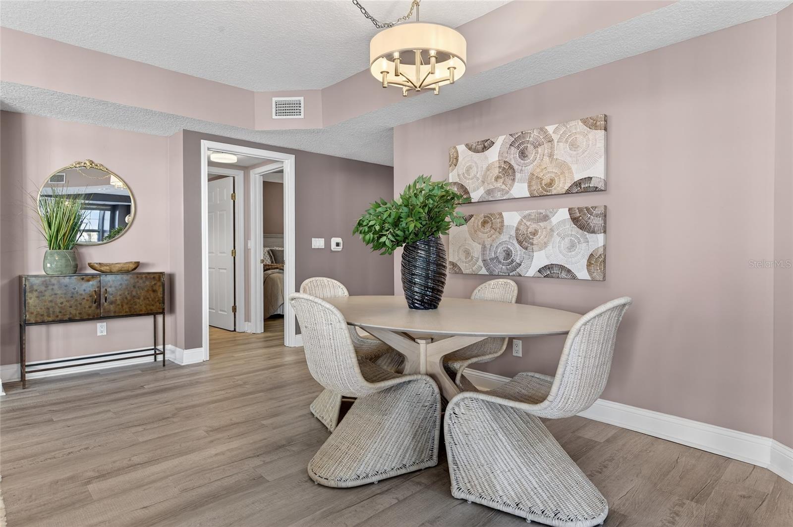 Image 6 of 53 For 4670 Links Village Drive A304