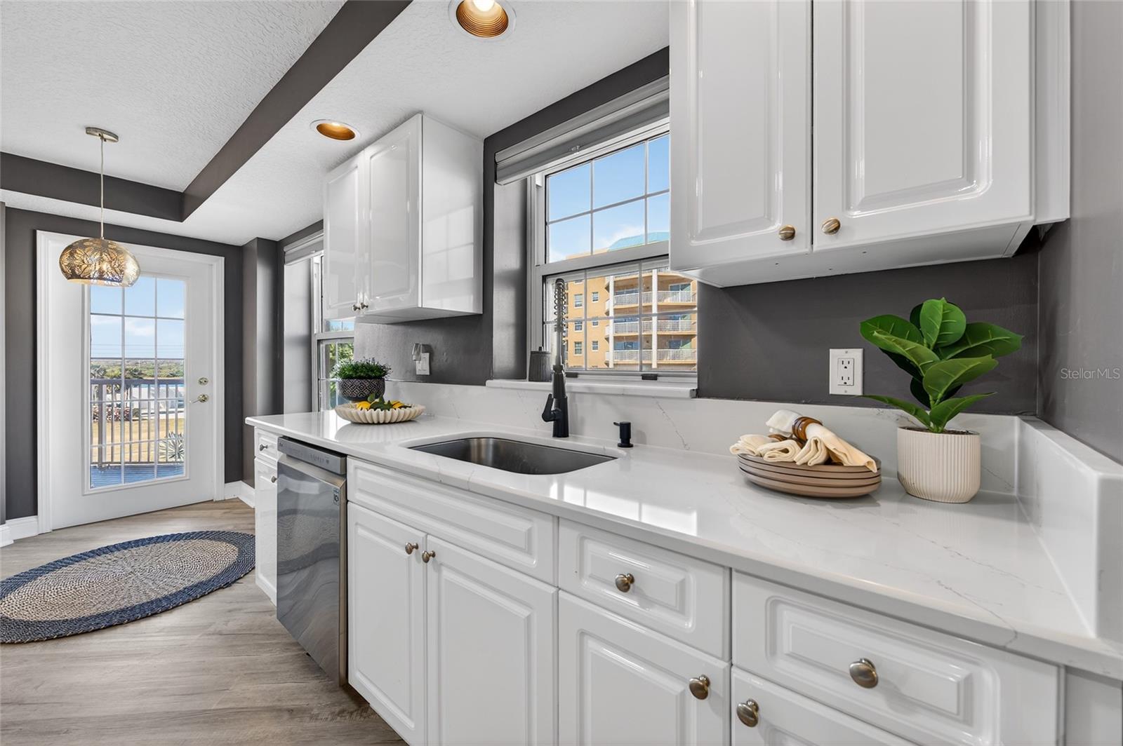 Image 7 of 53 For 4670 Links Village Drive A304