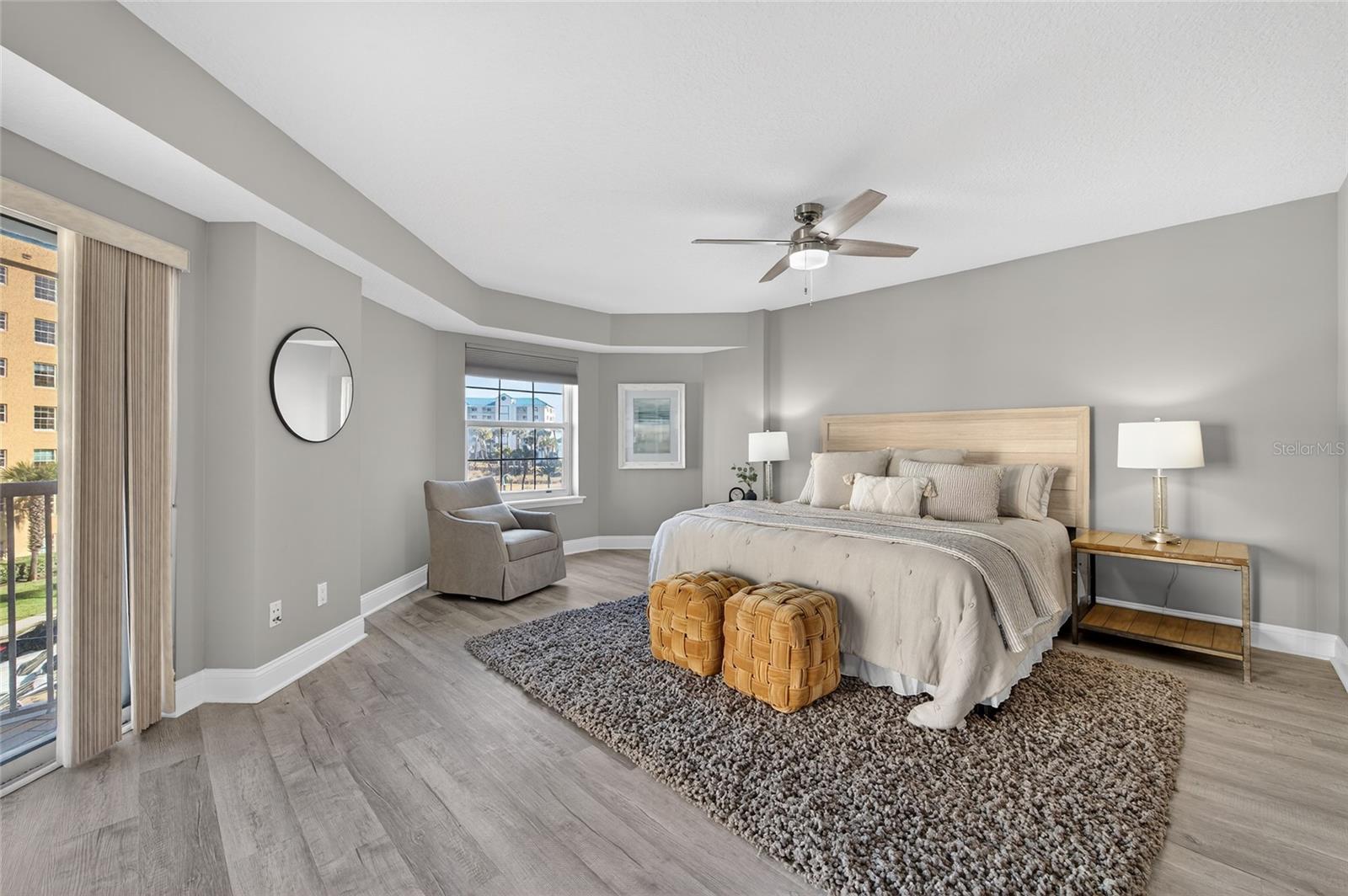 Image 9 of 53 For 4670 Links Village Drive A304