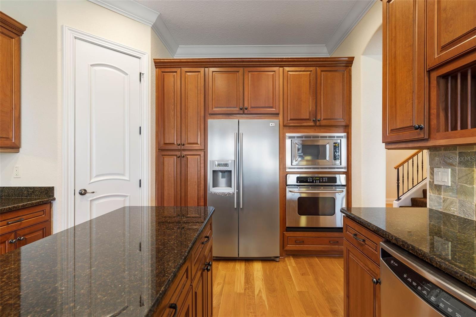 Image 13 of 97 For 11 Riverwalk Drive