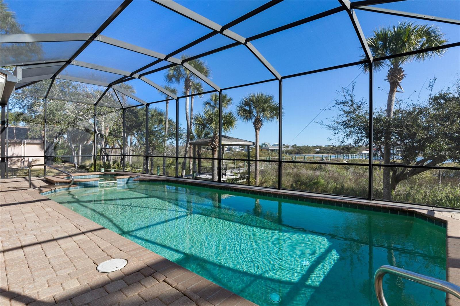 Image 17 of 97 For 11 Riverwalk Drive