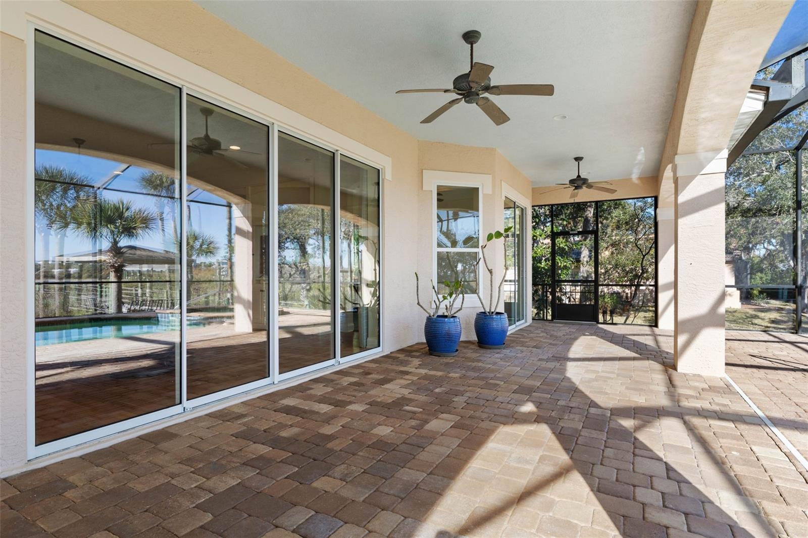 Image 20 of 97 For 11 Riverwalk Drive