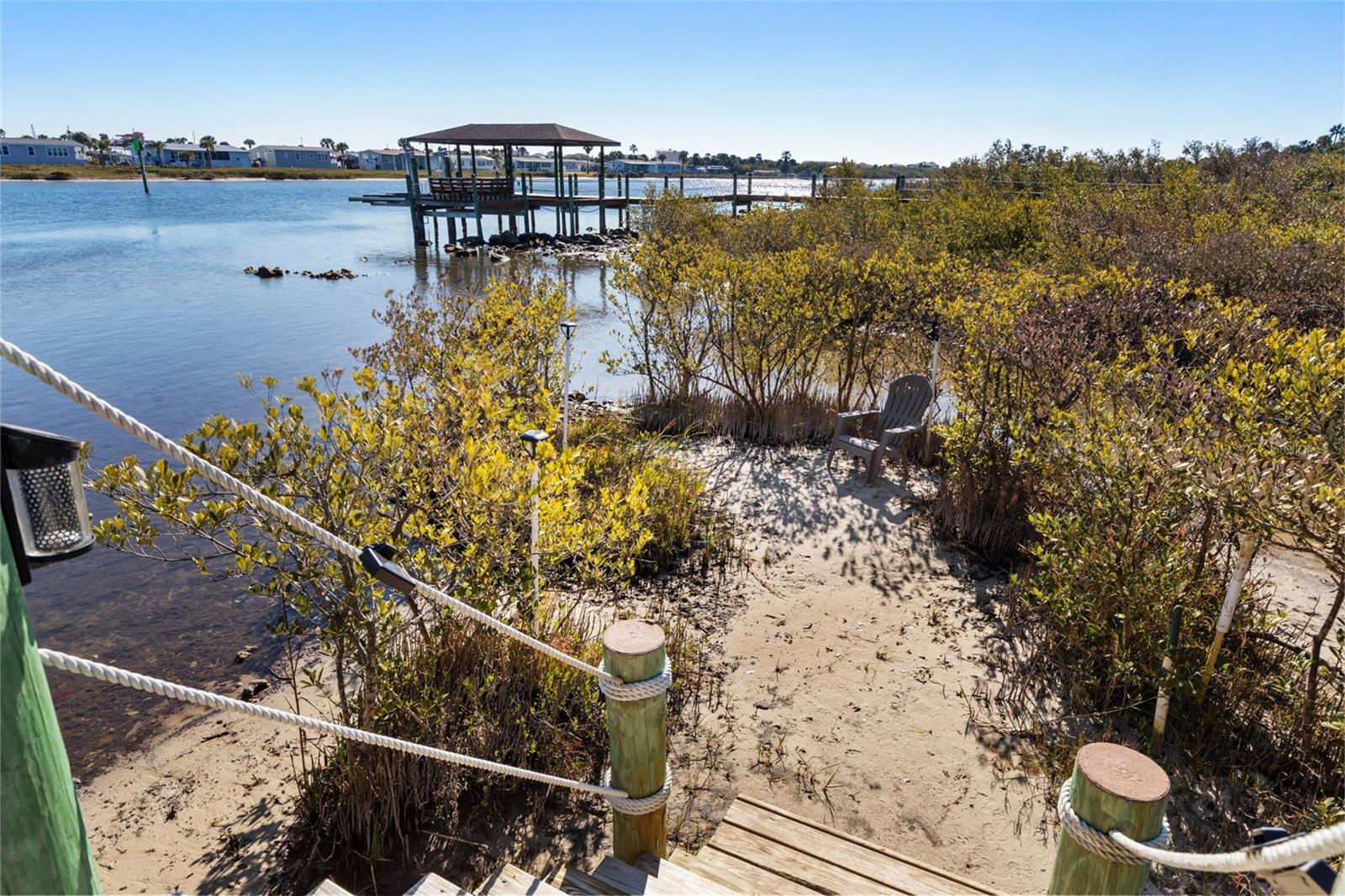 Image 24 of 97 For 11 Riverwalk Drive