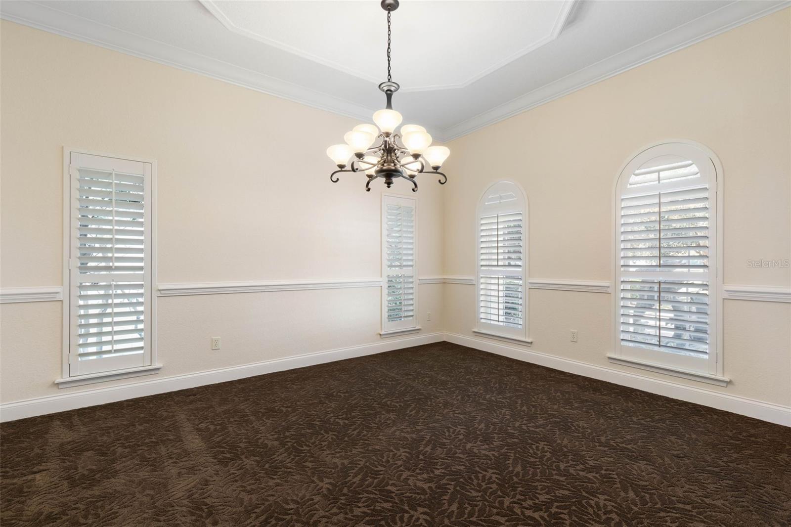 Image 33 of 97 For 11 Riverwalk Drive