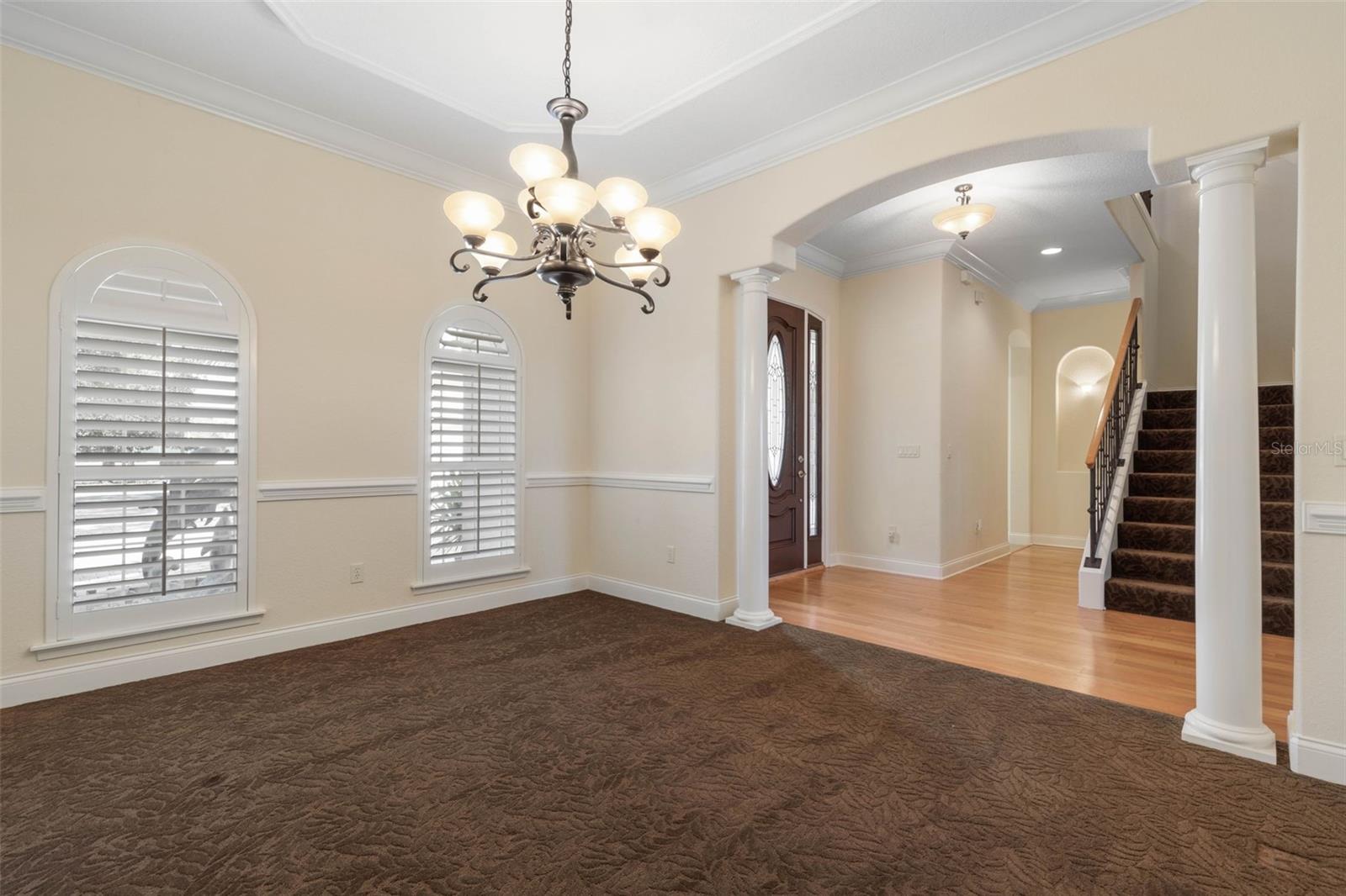 Image 34 of 97 For 11 Riverwalk Drive