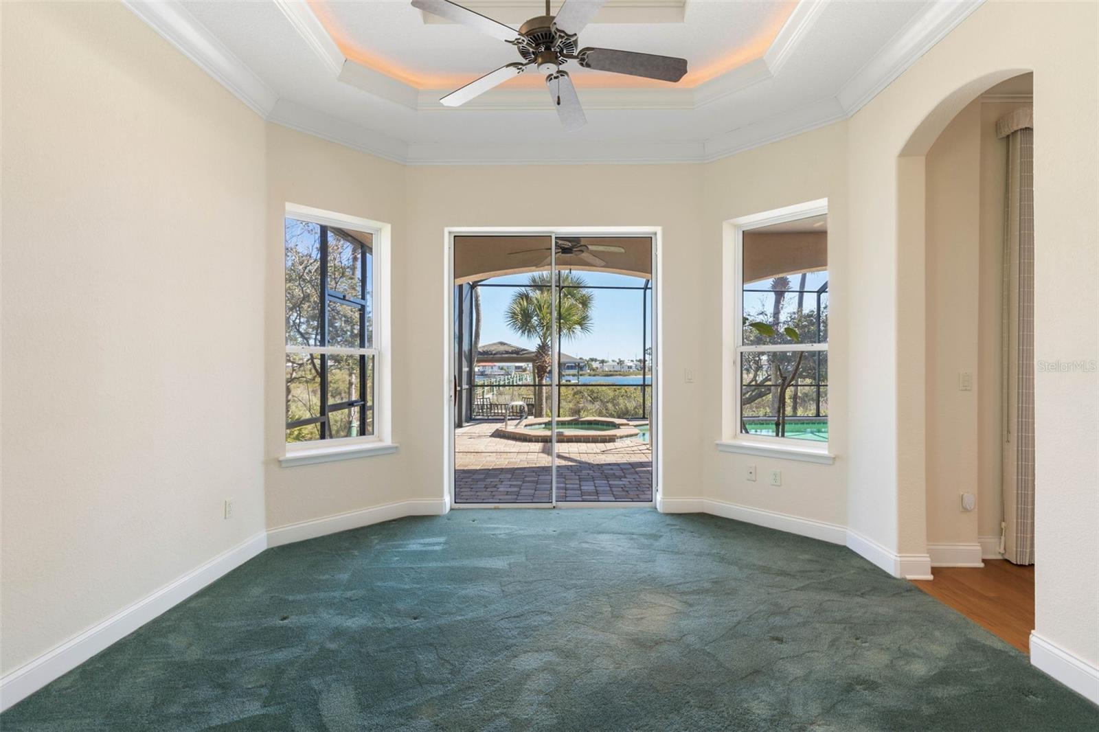 Image 36 of 97 For 11 Riverwalk Drive