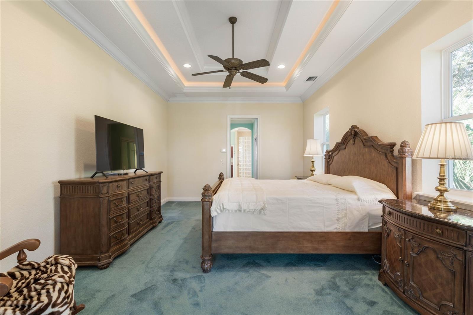 Image 38 of 97 For 11 Riverwalk Drive