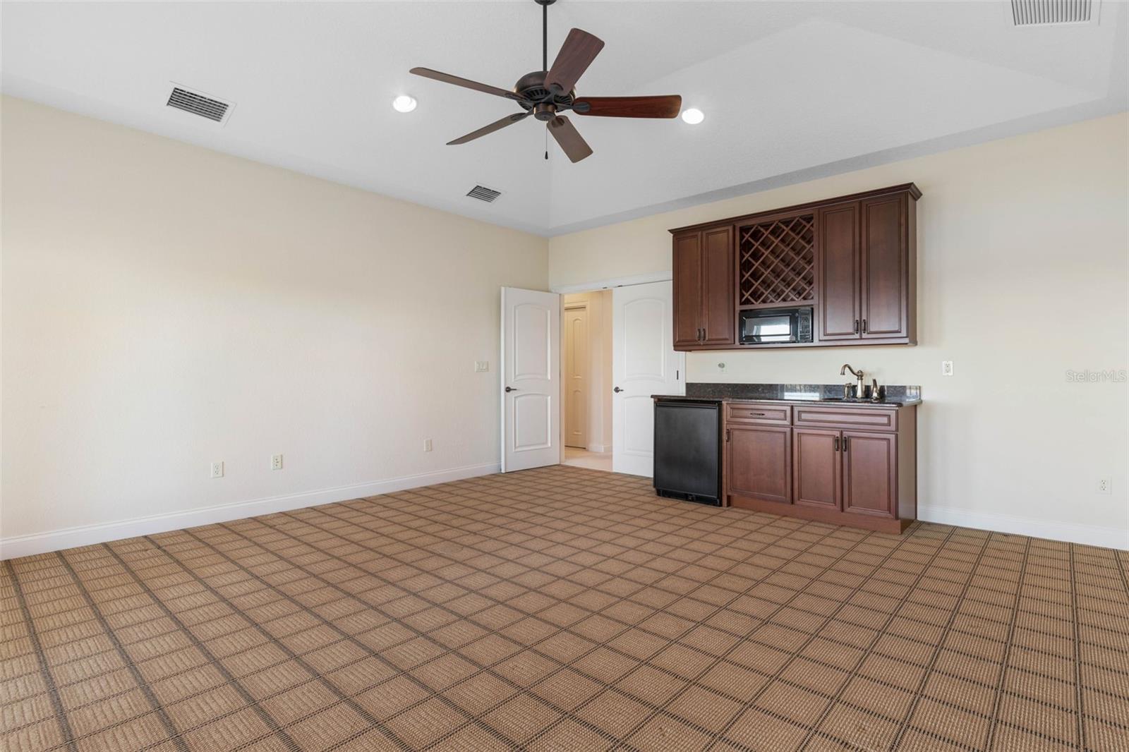 Image 48 of 97 For 11 Riverwalk Drive