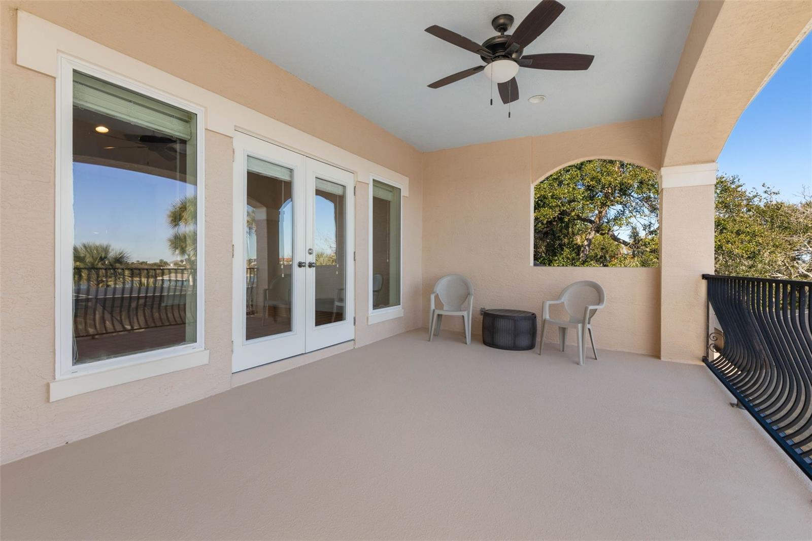 Image 50 of 97 For 11 Riverwalk Drive