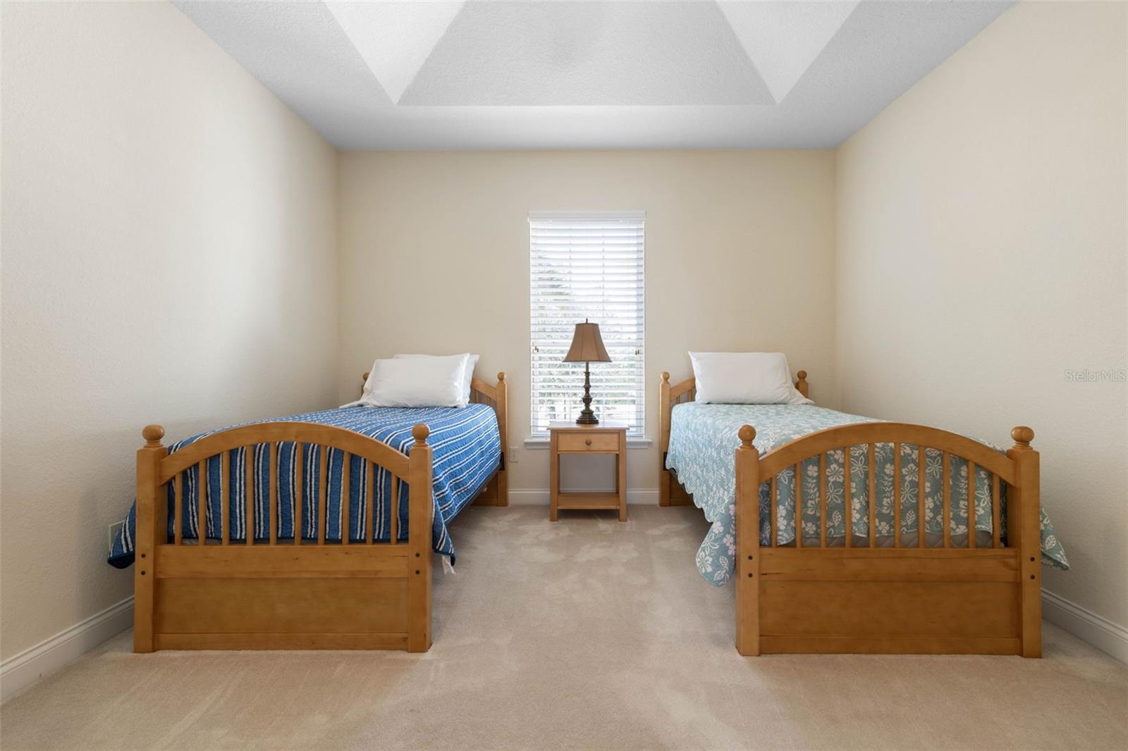 Image 58 of 97 For 11 Riverwalk Drive